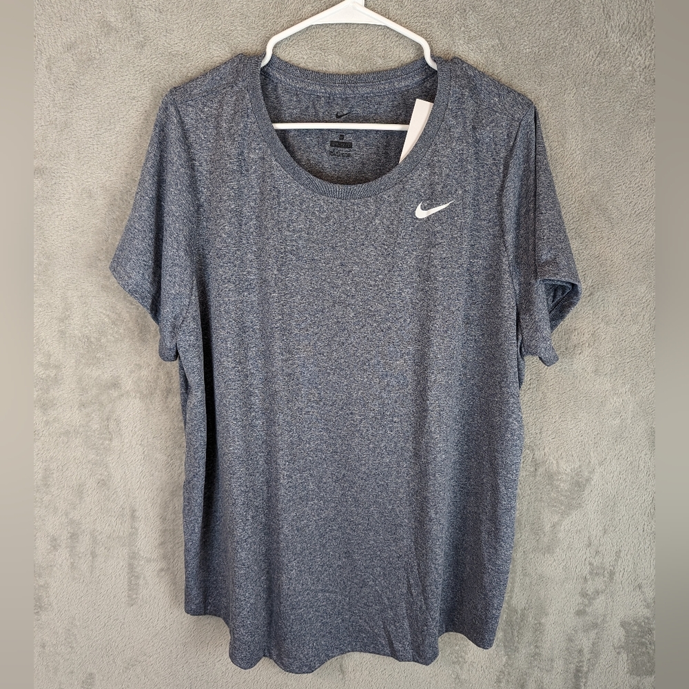 Nike, t-shirt, NWT